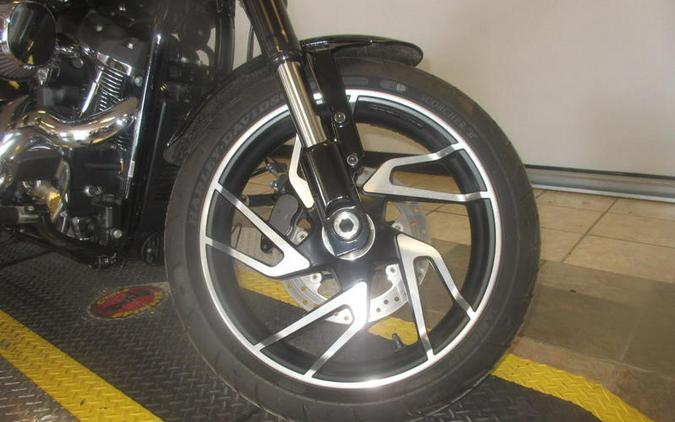 2019 Harley-Davidson® FLSB - Softail® Sport Glide®