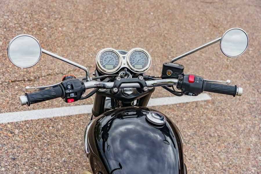 2022 Triumph Bonneville T100 Jet Black