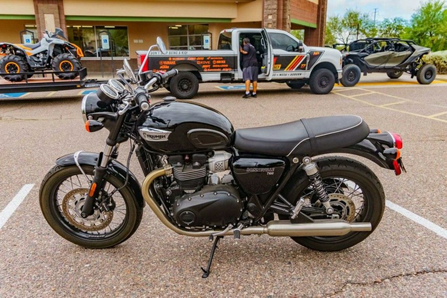 2022 Triumph Bonneville T100 Jet Black