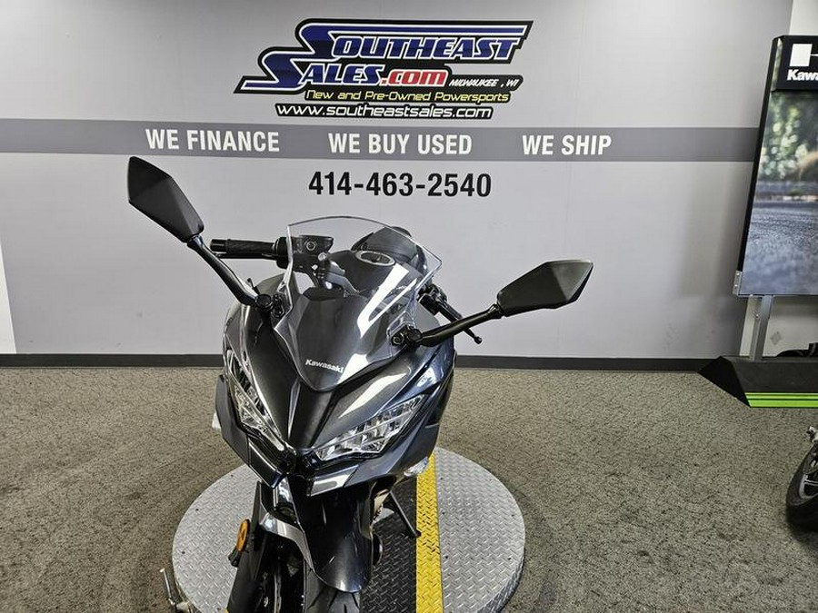 2023 Kawasaki Ninja® 400 Matrix Camo Gray/Metallic Matte Carbon Gray