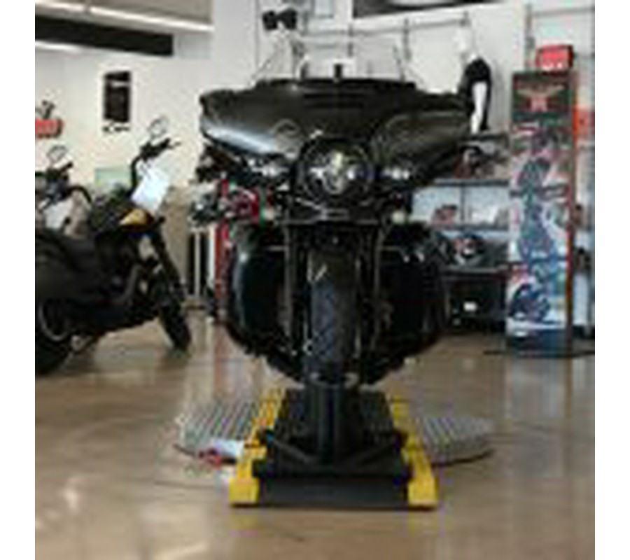 2018 Harley Davidson Street Glide Limited CVO