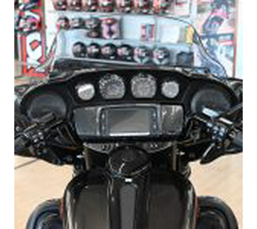 2018 Harley Davidson Street Glide Limited CVO