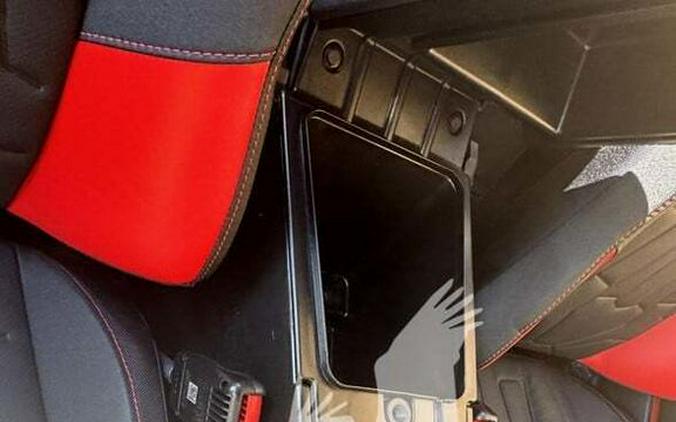 2025 Polaris® GENERAL XP 4 1000 ULTIMATE