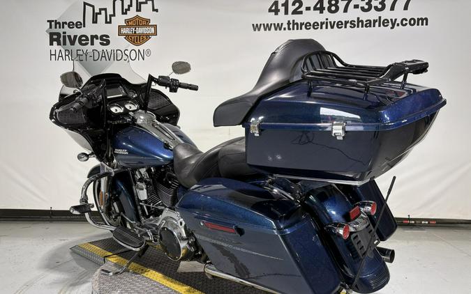 2016 Harley-Davidson® Road Glide® Special Custom Colour Cosmic Blue Pearl