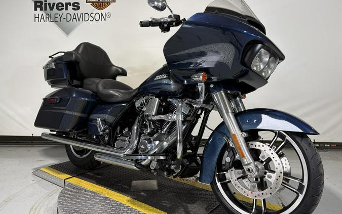 2016 Harley-Davidson® Road Glide® Special Custom Colour Cosmic Blue Pearl