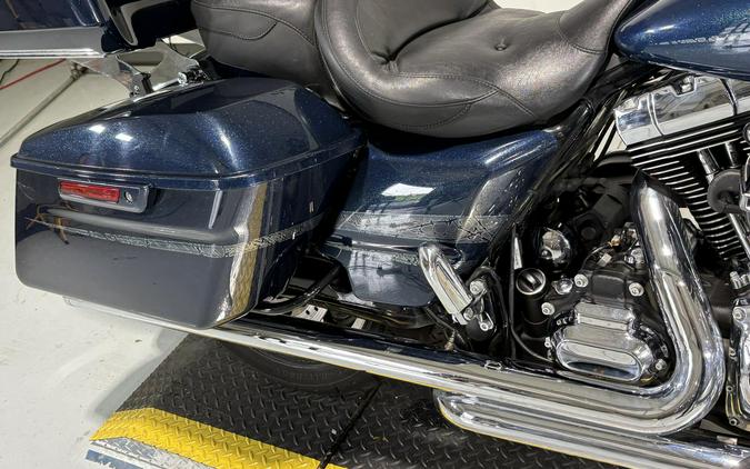 2016 Harley-Davidson® Road Glide® Special Custom Colour Cosmic Blue Pearl