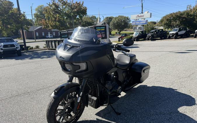 2023 Indian Challenger® Dark Horse®