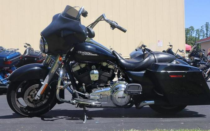 2013 Harley-Davidson® FLHX - Street Glide®