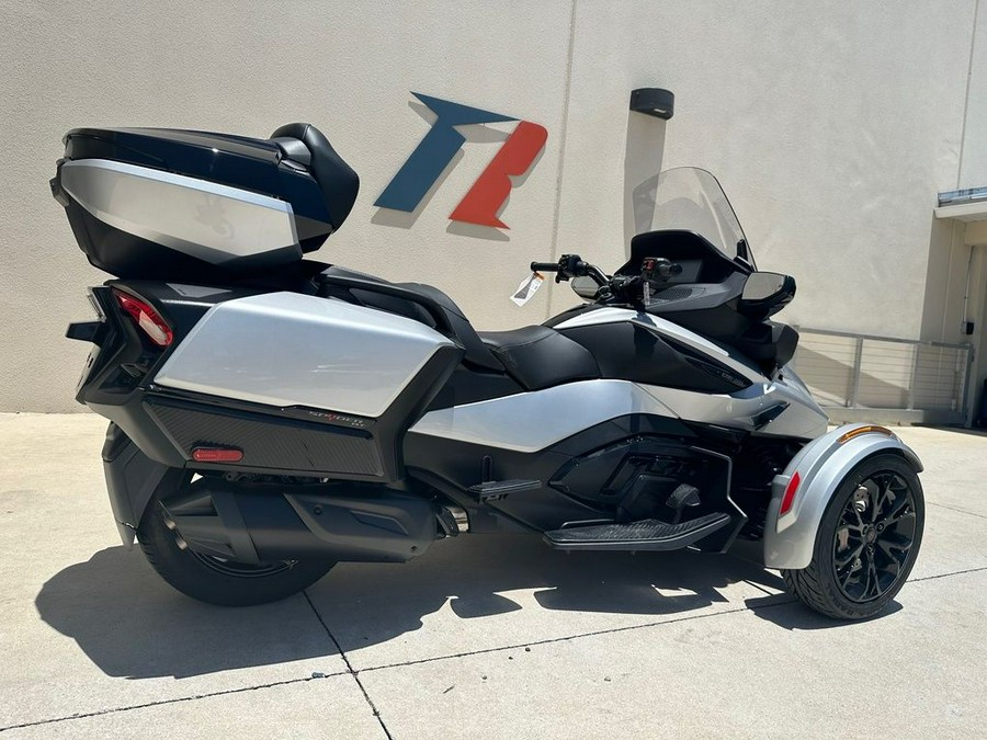 2024 Can-Am™ Spyder RT Limited