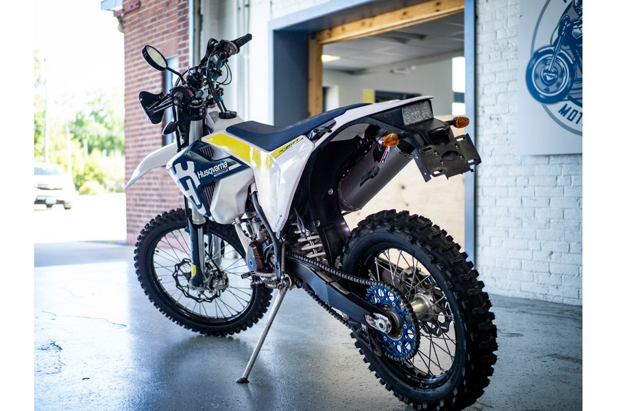 2017 Husqvarna Motorcycles FE 350