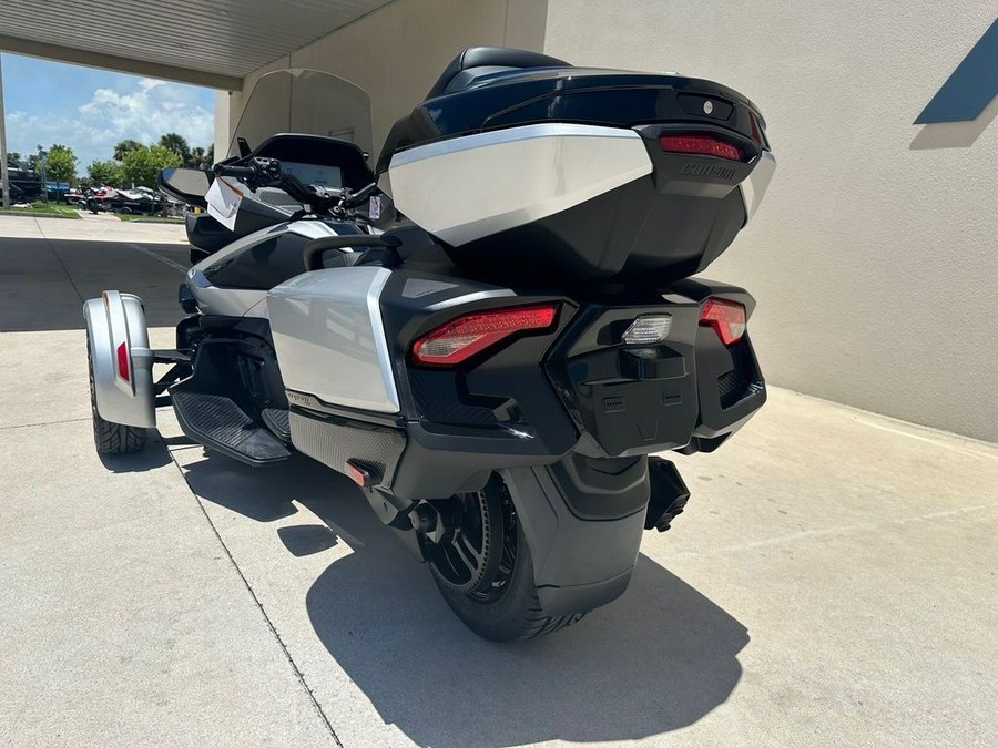 2024 Can-Am™ Spyder RT Limited