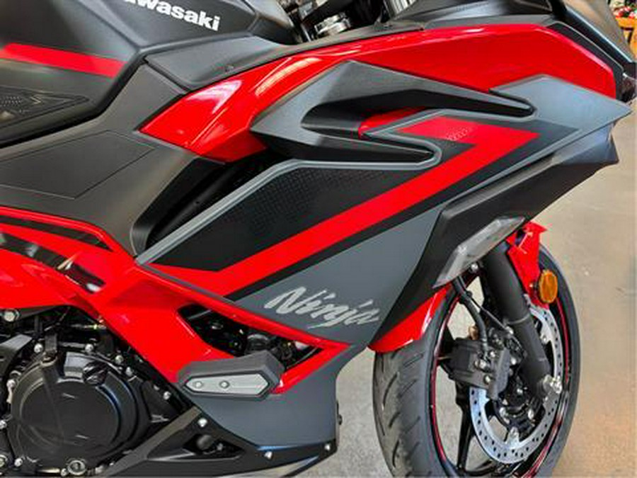 2025 Kawasaki Ninja 500 SE ABS