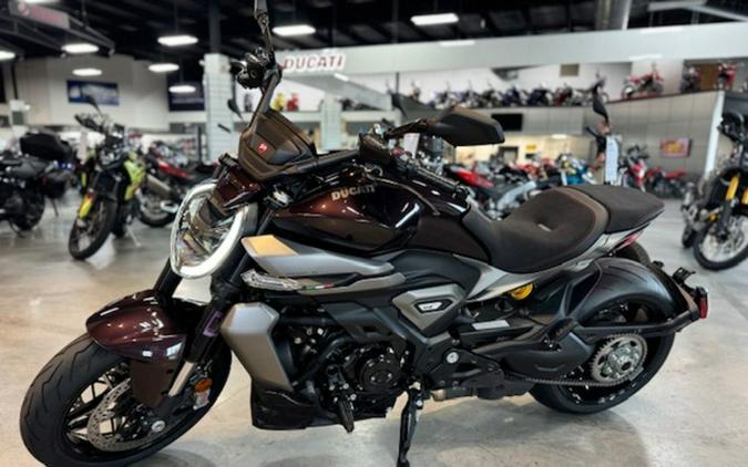 2026 DUCATI X DIAVEL V4