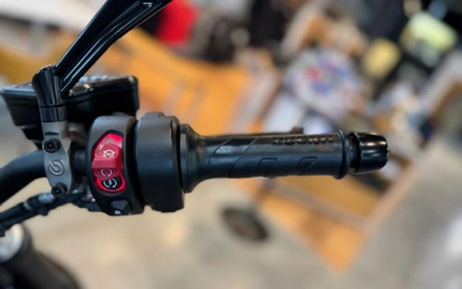 2026 DUCATI X DIAVEL V4