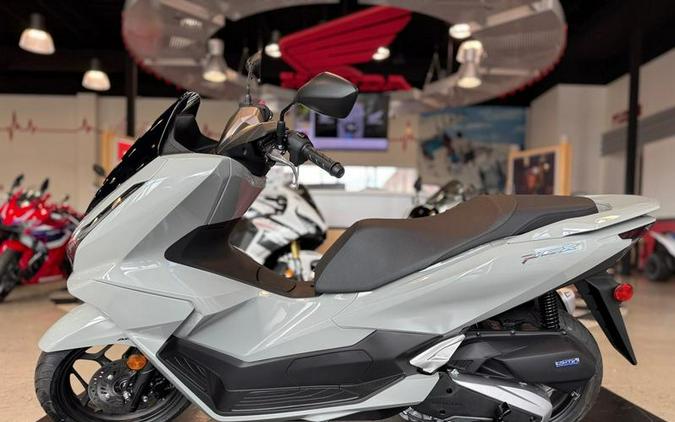 2025 Honda® PCX