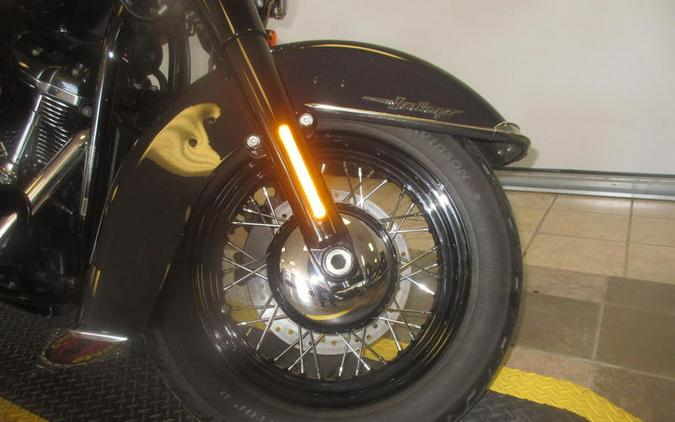 2021 Harley-Davidson® FLHCS - Heritage Classic 114