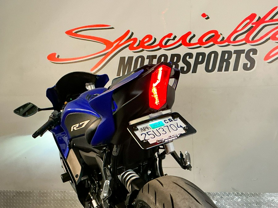 2022 Yamaha Motor Corp., USA YZF-R7 World GP 60th Anniversary Edition