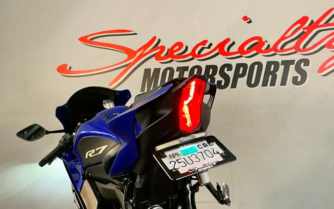 2022 Yamaha Motor Corp., USA YZF-R7 World GP 60th Anniversary Edition