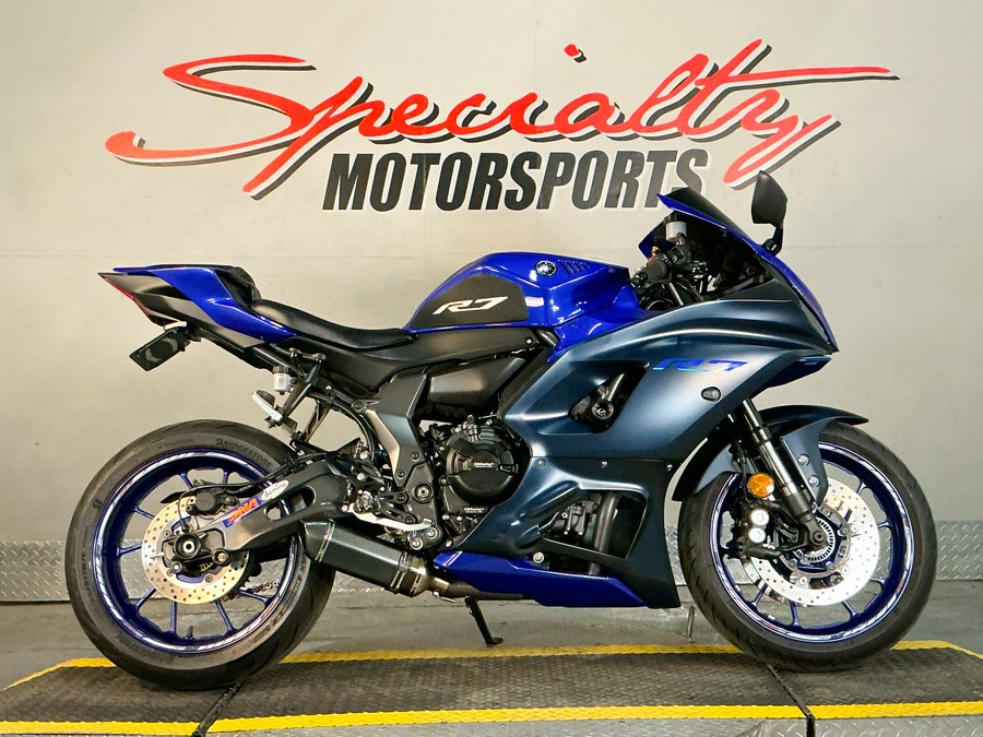 2022 Yamaha Motor Corp., USA YZF-R7 World GP 60th Anniversary Edition