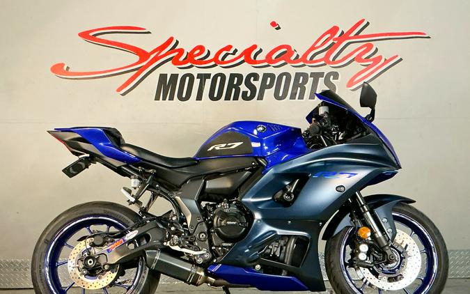 2022 Yamaha Motor Corp., USA YZF-R7 World GP 60th Anniversary Edition