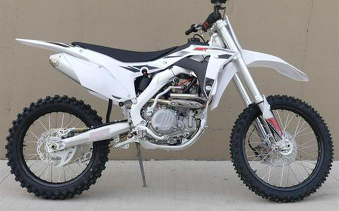 2022 SSR Motorsports SR300S