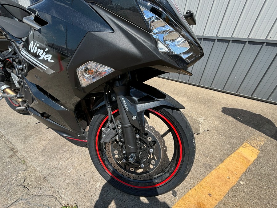 2022 Kawasaki Ninja 400 ABS