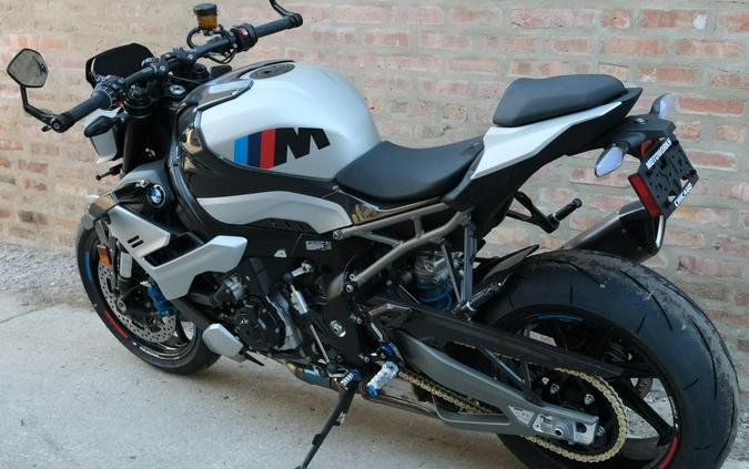 2026 BMW M 1000 R