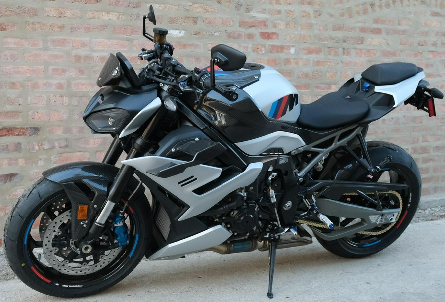 2026 BMW M 1000 R