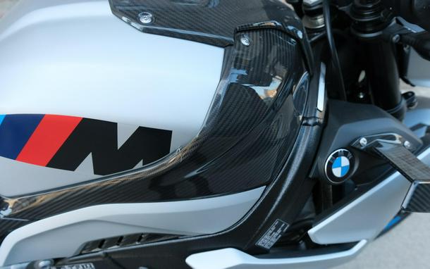 2026 BMW M 1000 R