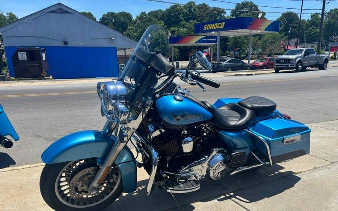 2011 Harley-Davidson Road King FLHR