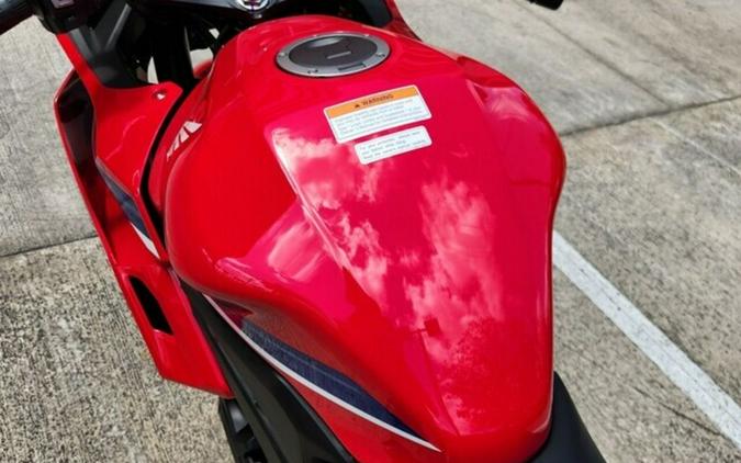 2025 Honda CBR500R ABS