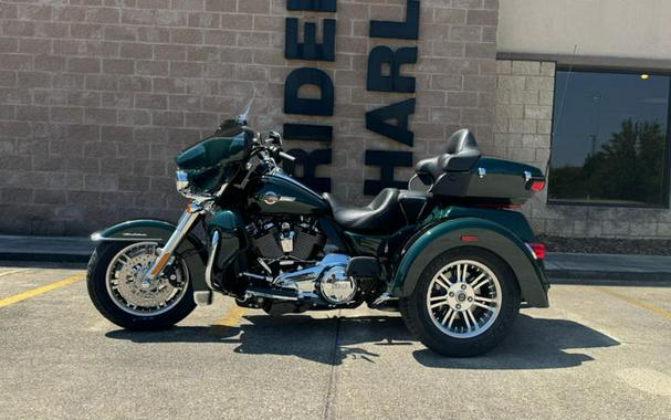 2024 Harley-Davidson® FLHTCUTG - Tri Glide® Ultra