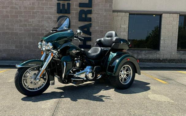 2024 Harley-Davidson® FLHTCUTG - Tri Glide® Ultra