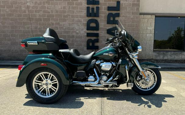 2024 Harley-Davidson® FLHTCUTG - Tri Glide® Ultra