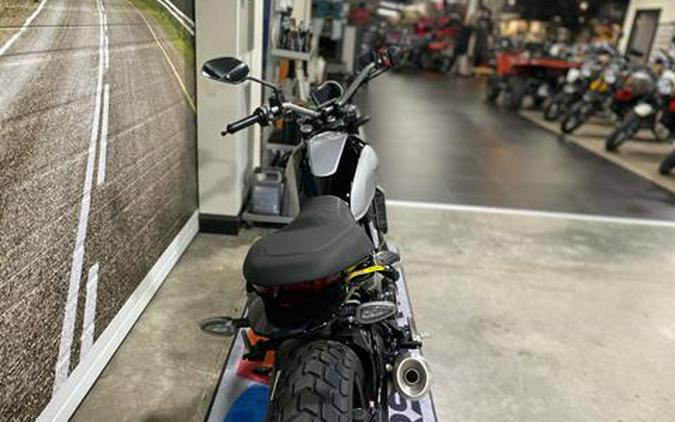 2024 Ducati Scrambler Icon