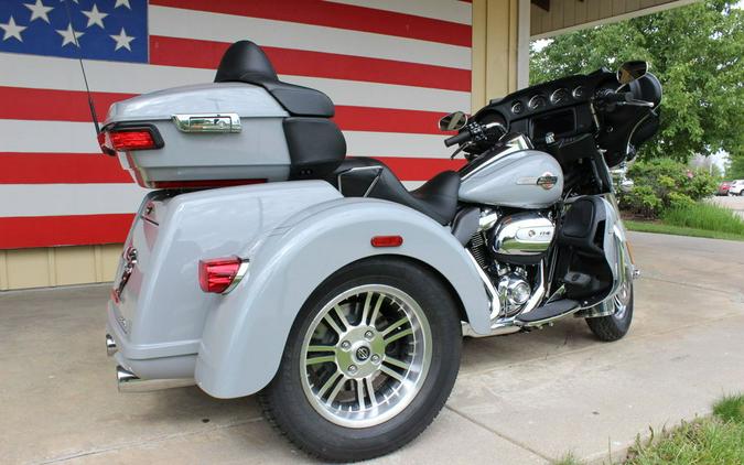 2024 Harley-Davidson® FLHTCUTG - Tri Glide® Ultra