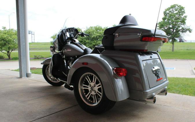 2024 Harley-Davidson® FLHTCUTG - Tri Glide® Ultra