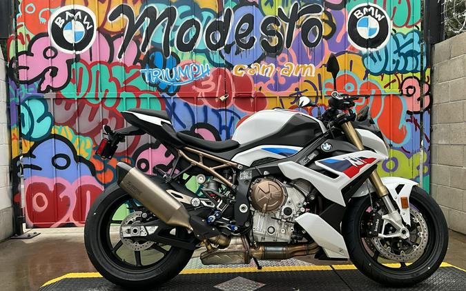 2024 BMW S 1000 R