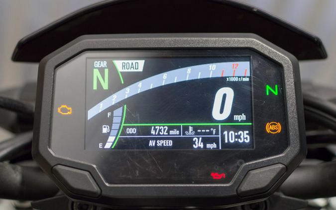 2020 Kawasaki Z900 Metallic Spark Black/Metallic Flat Spark Blac