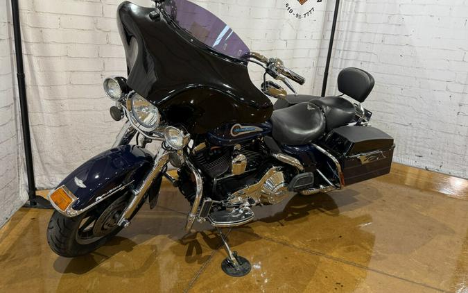 2003 Harley-Davidson® Road King® FLHRI 739697 Exclusive - Dark Blue - Peace Officer