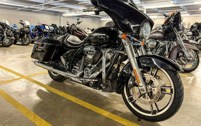2019 Harley-Davidson FLHX - Street Glide