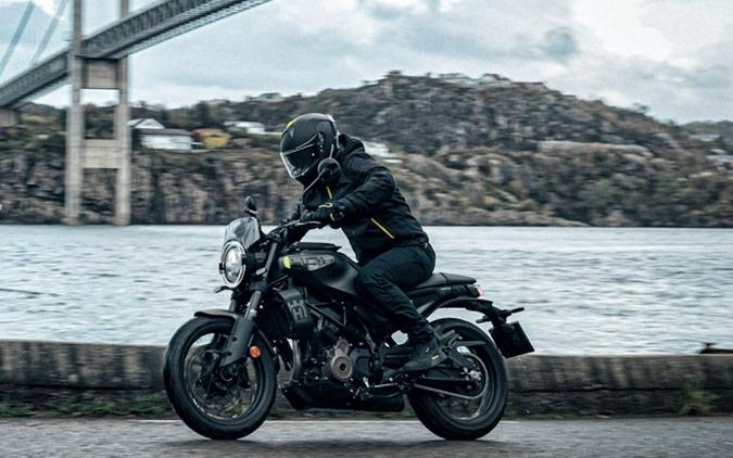 2024 Husqvarna Svartpilen 401