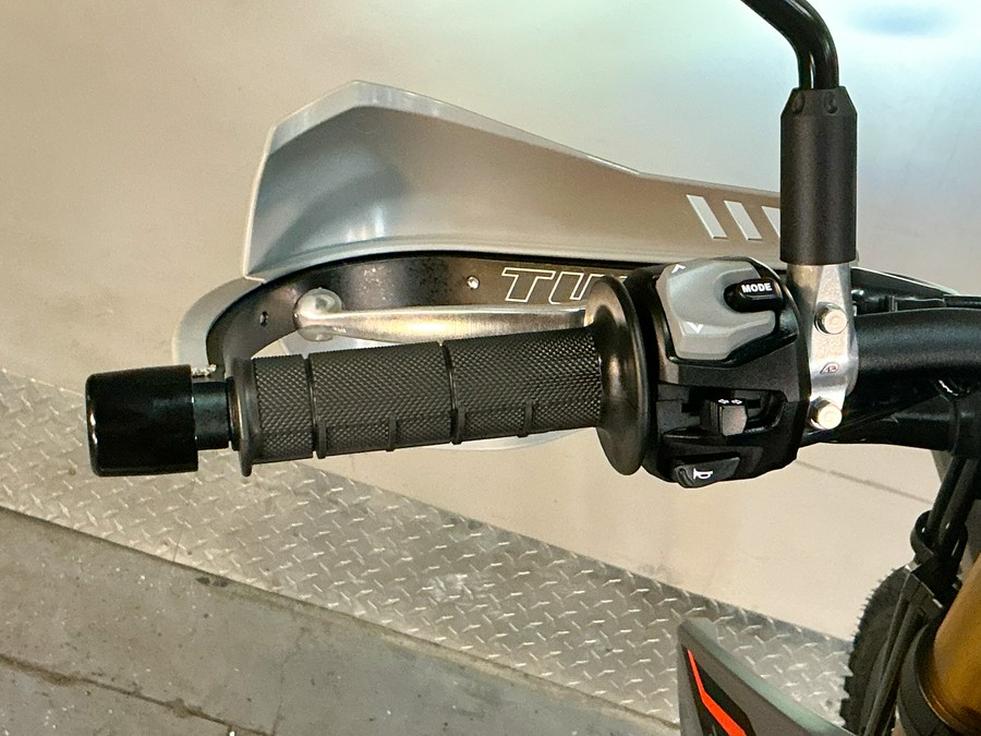 2025 Suzuki Motor of America Inc. DR-Z4S