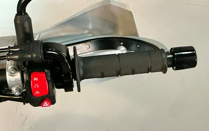 2025 Suzuki Motor of America Inc. DR-Z4S