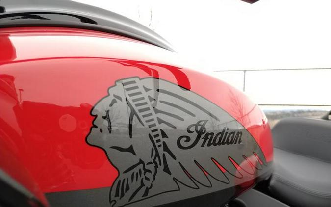 2023 Indian Motorcycle® Challenger® Dark Horse® Indy Red / Black Metallic