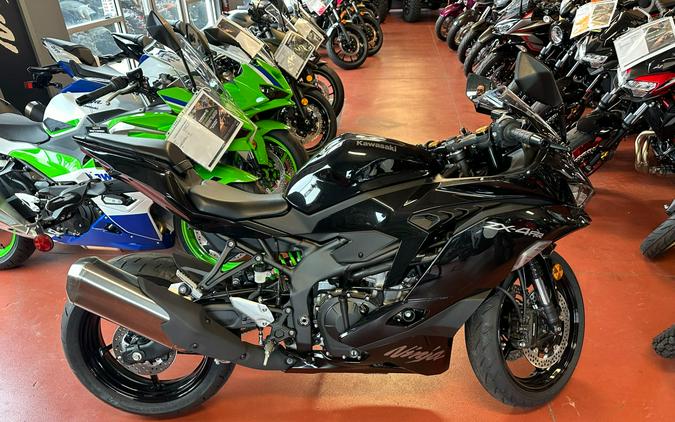 2024 Kawasaki Ninja ZX-4R First Look [Fast Facts]