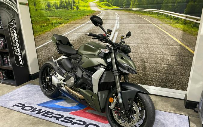 2024 Ducati Streetfighter V2