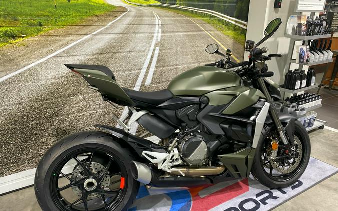 2024 Ducati Streetfighter V2