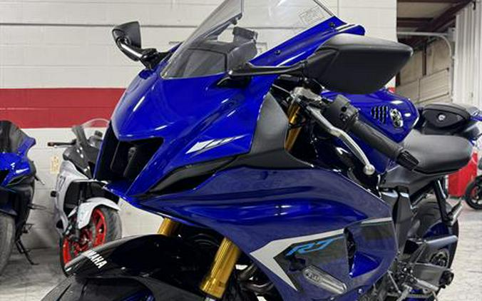 2025 Yamaha YZF-R7