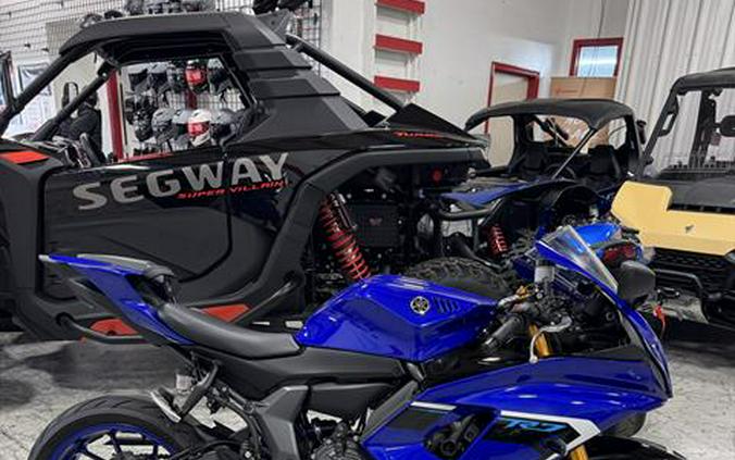 2025 Yamaha YZF-R7